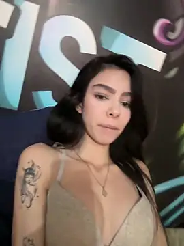 Snapshot of valentinagomez17 chatting on June 7, 2026, 5:00 am valentinagomez17 online show from June 7, 2026, 5:00 am