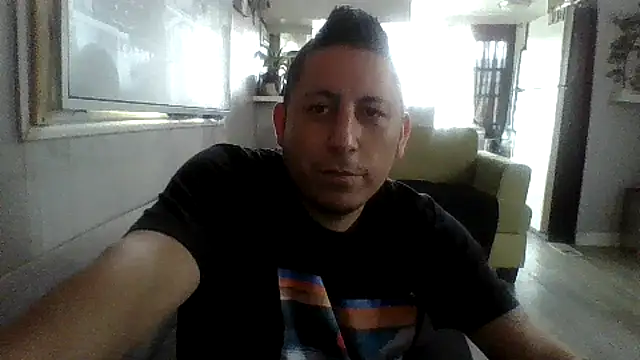 Snapshot of B3toBaby chatting on May 5, 2026, 5:10 pm B3toBaby online show from May 5, 2026, 5:10 pm