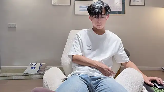 STxuguanhan online show from September 18, 2025, 8:27 am