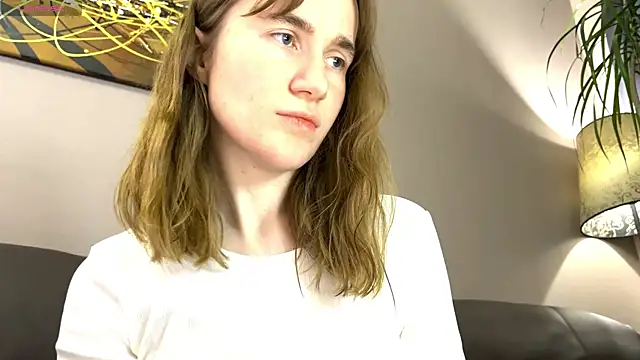 velina   online show from October 2, 2025, 7:54 pm