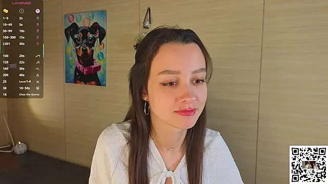 VineciaDestors online show from October 19, 2025, 7:47 pm