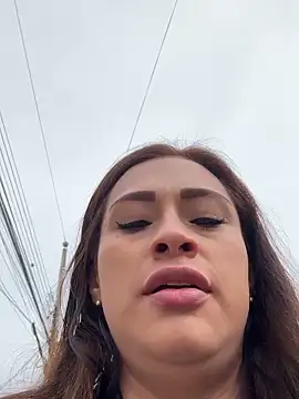 tifanyfever online show from October 12, 2025, 1:54 pm