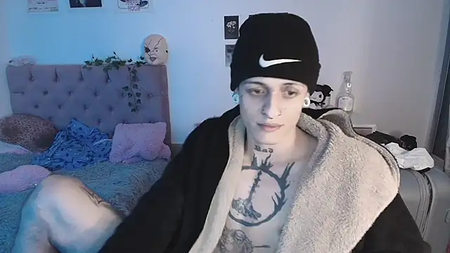 2cyboy  online show from September 11, 2025, 3:17 am