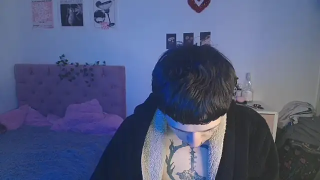 2cyboy  online show from September 28, 2025, 10:26 pm