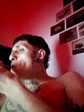 2cyboy  online show from November 5, 2025, 4:45 am