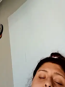 Snapshot of tudiablitalitabellaaa chatting on March 21, 2026, 9:18 pm tudiablitalitabellaaa online show from March 21, 2026, 9:18 pm