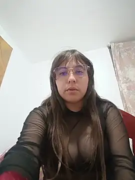 AlessandraPazzi online show from June 5, 2026, 1:56 am