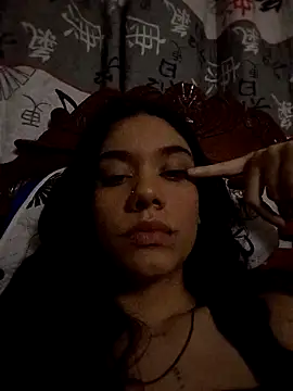 emmii cute online show from September 25, 2025, 10:02 pm