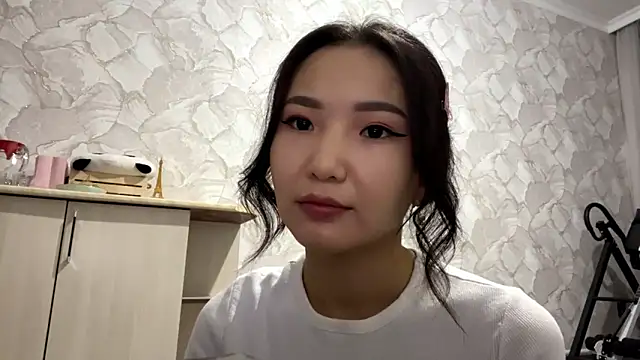 Snapshot of BernardinaKnoy chatting on September 17, 2025, 3:14 pm BernardinaKnoy online show from September 17, 2025, 3:14 pm