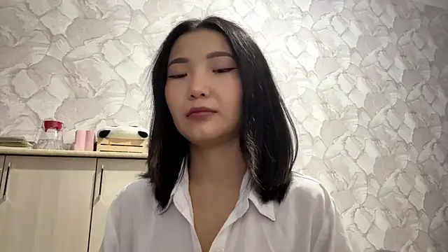Snapshot of BernardinaKnoy chatting on September 20, 2025, 3:35 pm BernardinaKnoy online show from September 20, 2025, 3:35 pm