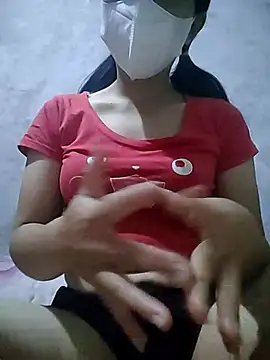 Lilyy-y online show from October 3, 2025, 11:13 pm