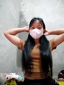 Lilyy-y online show from October 7, 2025, 9:23 pm