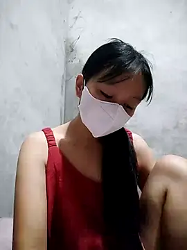 Lilyy-y online show from October 13, 2025, 9:04 pm