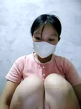 Lilyy-y online show from October 21, 2025, 9:48 pm