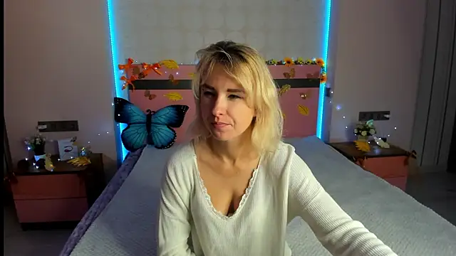 MeryMidnight online show from October 2, 2025, 6:09 am