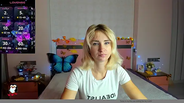 MeryMidnight online show from October 7, 2025, 5:48 am