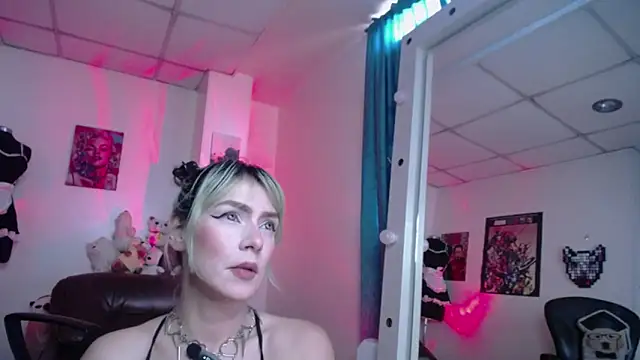 pom-purin online show from April 7, 2026, 1:11 pm