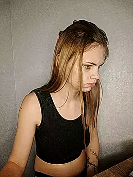 rinabluu online show from September 14, 2025, 7:24 pm