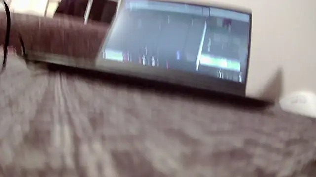 rinabluu online show from October 3, 2025, 3:31 pm