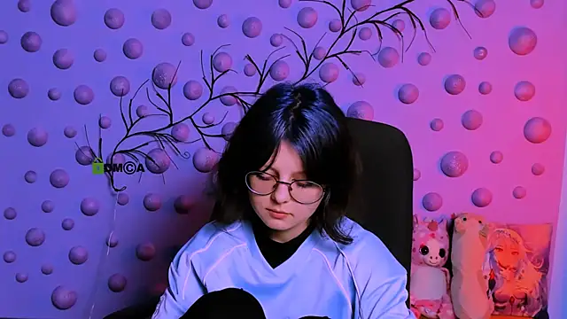 samanta hotty online show from December 17, 2025, 9:10 pm