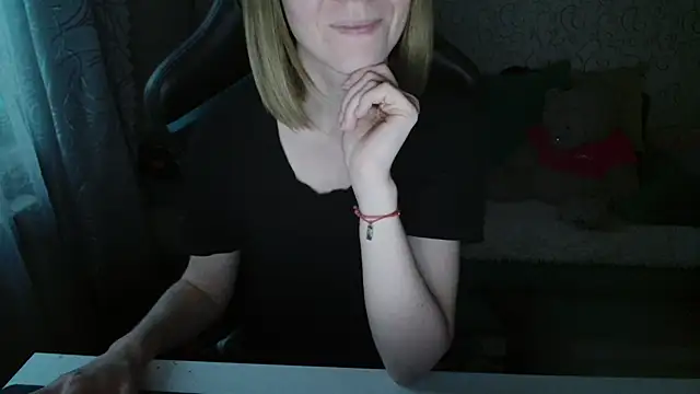 Ogonechekkk online show from September 21, 2025, 3:46 pm