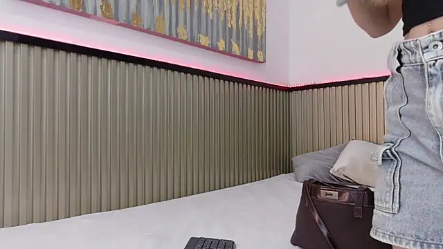 Sammy Lovee online show from January 16, 2026, 7:29 pm