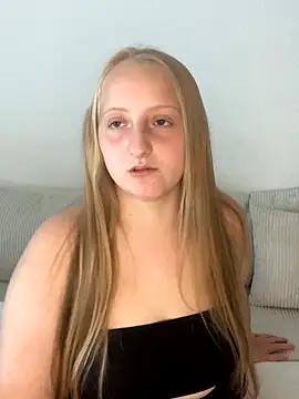 young hailey online show from October 2, 2025, 8:10 am