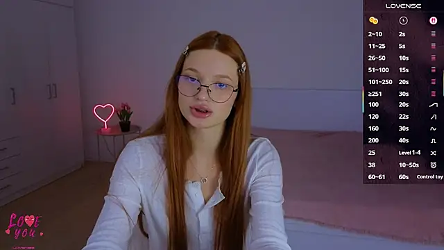 CuteAriel7 online show from October 2, 2025, 3:41 pm