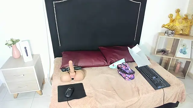 LucianaBlackwell online show from February 24, 2026, 1:53 pm