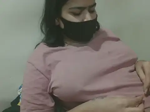 Snapshot of Nataliya_Singh chatting on April 22, 2026, 3:24 pm Nataliya Singh online show from April 22, 2026, 3:24 pm