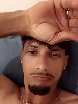 Snapshot of LPdusexo chatting on November 19, 2025, 8:31 pm LPdusexo online show from November 19, 2025, 8:31 pm