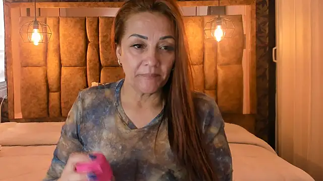 adri fox online show from September 12, 2025, 12:16 pm