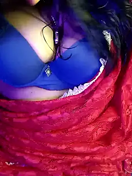 monaa-darling online show from September 18, 2025, 7:16 pm
