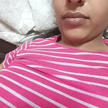 DesiSimran09 online show from November 3, 2025, 7:15 pm