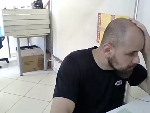 Henrilimajunior02 online show from March 24, 2026, 10:53 am