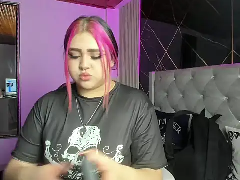 Snapshot of im_bunny__ chatting on January 17, 2026, 11:37 am im bunny online show from January 17, 2026, 11:37 am