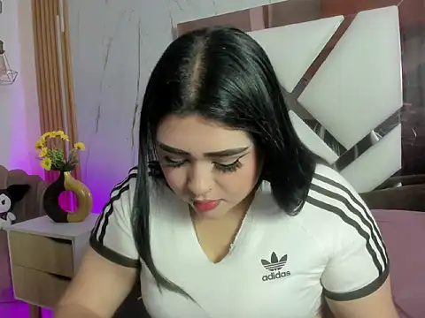 Snapshot of im_bunny__ chatting on February 23, 2026, 12:02 pm im bunny online show from February 23, 2026, 12:02 pm