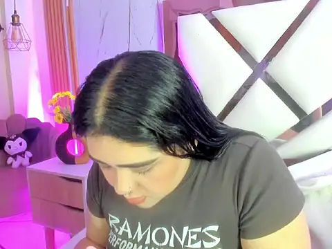 Snapshot of im_bunny__ chatting on February 28, 2026, 11:55 am im bunny online show from February 28, 2026, 11:55 am