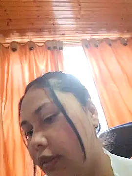 Snapshot of Alessandraa- chatting on June 28, 2026, 10:16 pm Alessandraa- online show from June 28, 2026, 10:16 pm