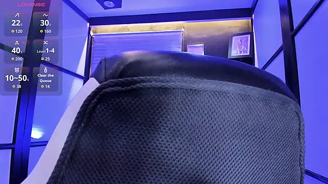 ScarletMoon1  online show from October 10, 2025, 9:36 pm