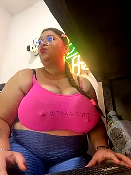 SafiroFer online show from September 9, 2025, 9:03 pm