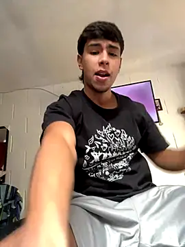 Snapshot of CHR58_ chatting on October 3, 2025, 7:55 pm CHR58 online show from October 3, 2025, 7:55 pm