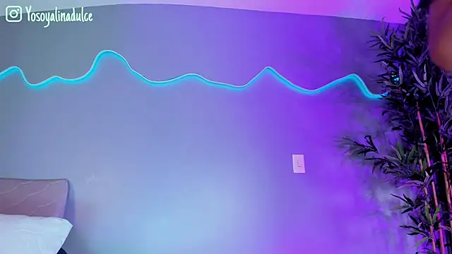 AlinaSweett  online show from September 21, 2025, 3:13 pm