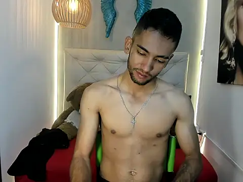 Snapshot of MaicolParker_ chatting on March 19, 2026, 12:53 pm MaicolParker online show from March 19, 2026, 12:53 pm