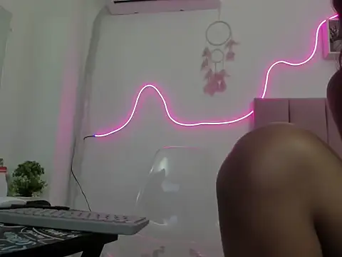 Meyparker online show from October 28, 2025, 11:18 pm