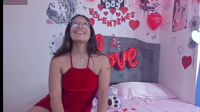 Snapshot of Megan_Darcy chatting on February 14, 2026, 6:59 pm Megan Darcy online show from February 14, 2026, 6:59 pm