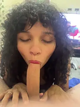 Snapshot of Casal-foda_braba chatting on October 28, 2025, 11:07 pm Casal-foda braba online show from October 28, 2025, 11:07 pm