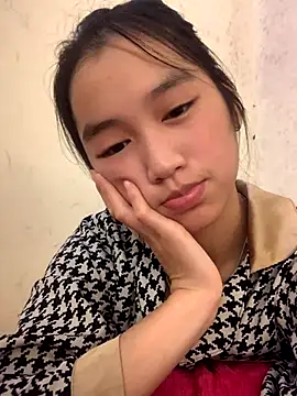 -Lie-06 online show from October 3, 2025, 1:19 pm