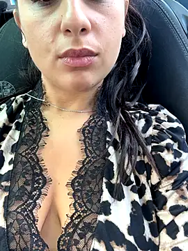 BabyLeopard online show from October 7, 2025, 9:28 am