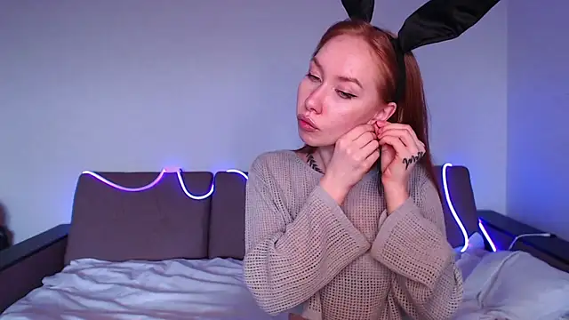 Snapshot of Mimi_Red chatting on April 30, 2026, 7:14 am Mimi Red online show from April 30, 2026, 7:14 am